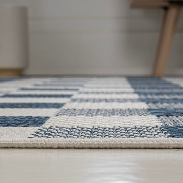 Darcy Traditional Geometric Bold Gingham Area Rug